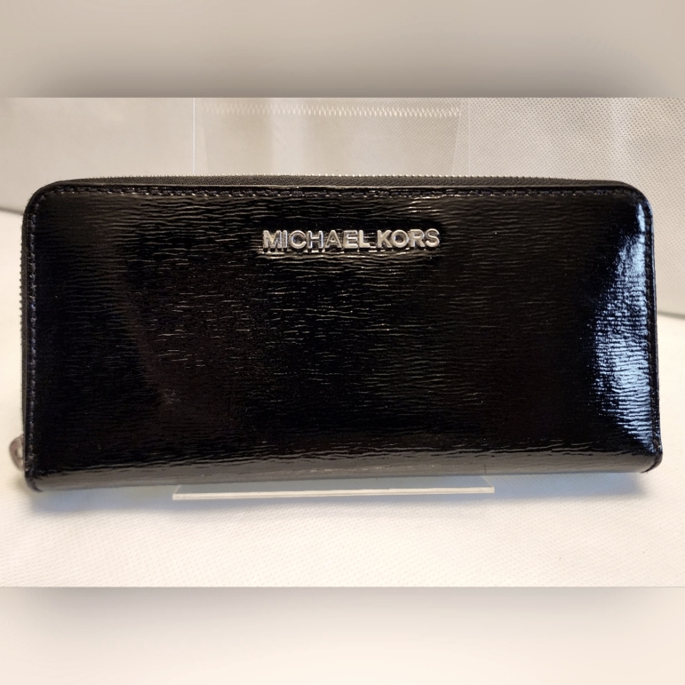 Michael Kors Black Patent Leather Continental Jet Set Zip Around Wallet - Picture 3 of 11